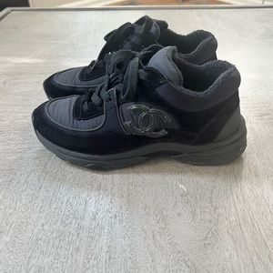 Women’s Chanel sneakers